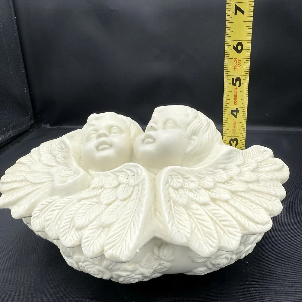 Vintage Angel Cherubs Porcelain Trinket And Jewelry Box Gothic‎ Victorian Style